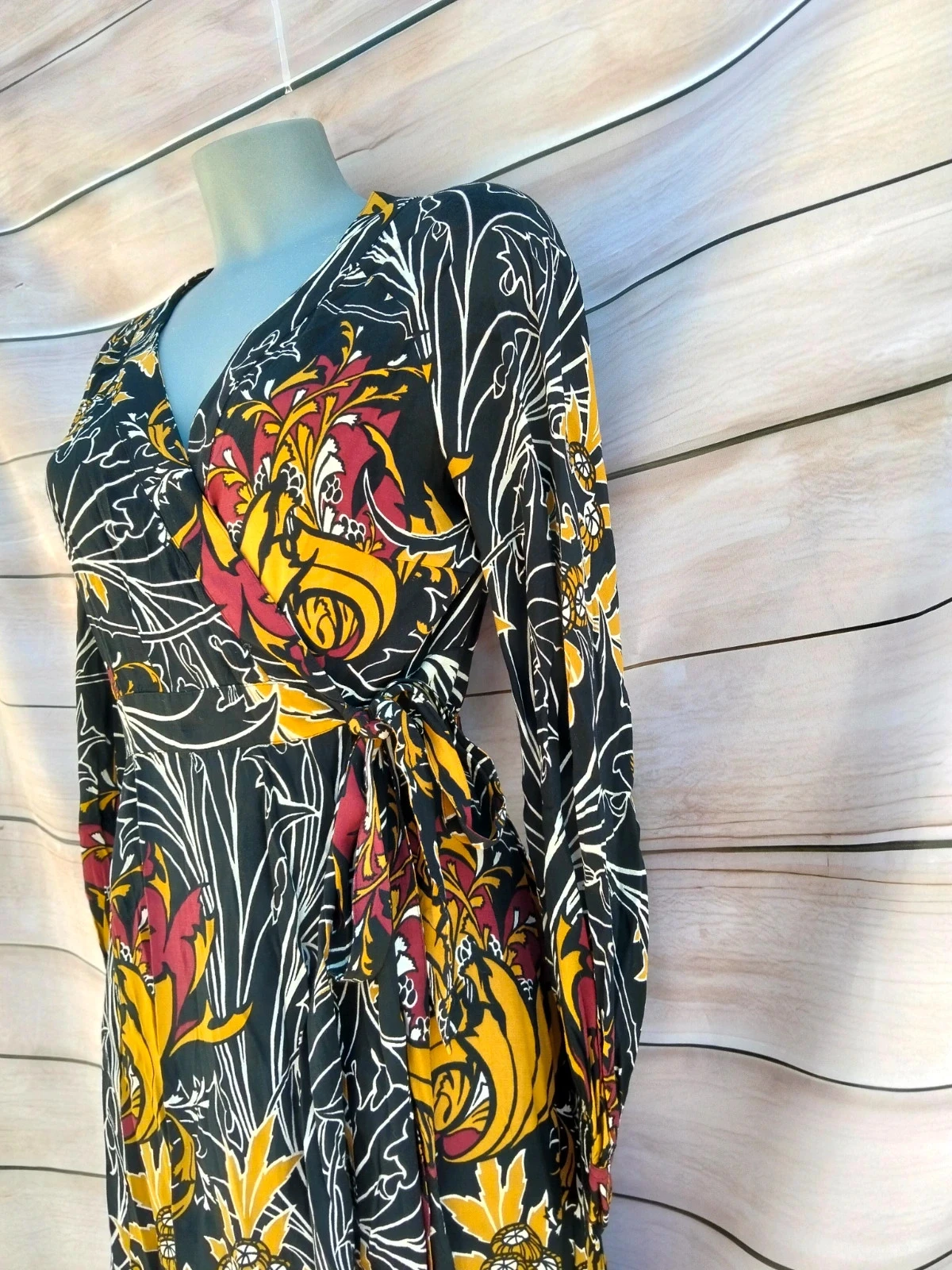 Vestido cruzado estampado floral – manga longa – costas abertas – Tamanho M 🏳 – photo 5